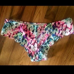 PINK scallop bottoms.